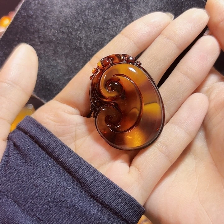蓝珀未镶嵌珠宝奇石墨西哥红蓝如意