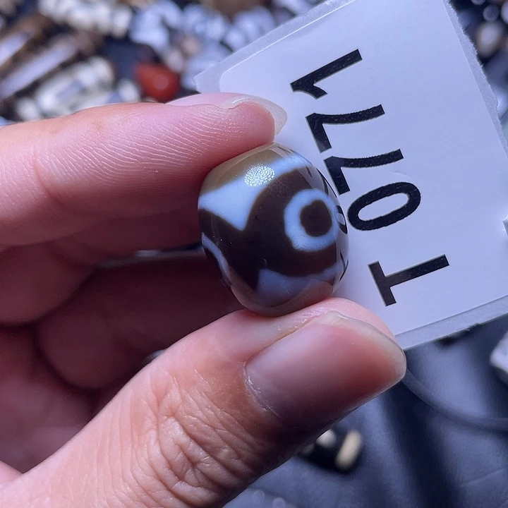 玛瑙/玉髓颈饰未镶嵌瑕疵裂