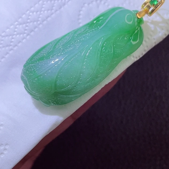 颈饰18K金镶嵌翡翠翡翠