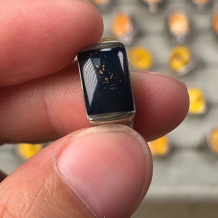 未镶嵌琥珀裸石多米蓝珀戒指