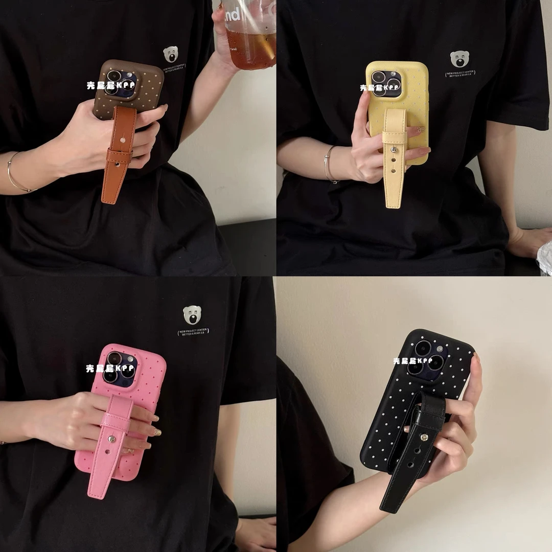 ins韩风波点皮质腕带适用苹果16promax/15手机壳华为荣耀OPPOVIVO