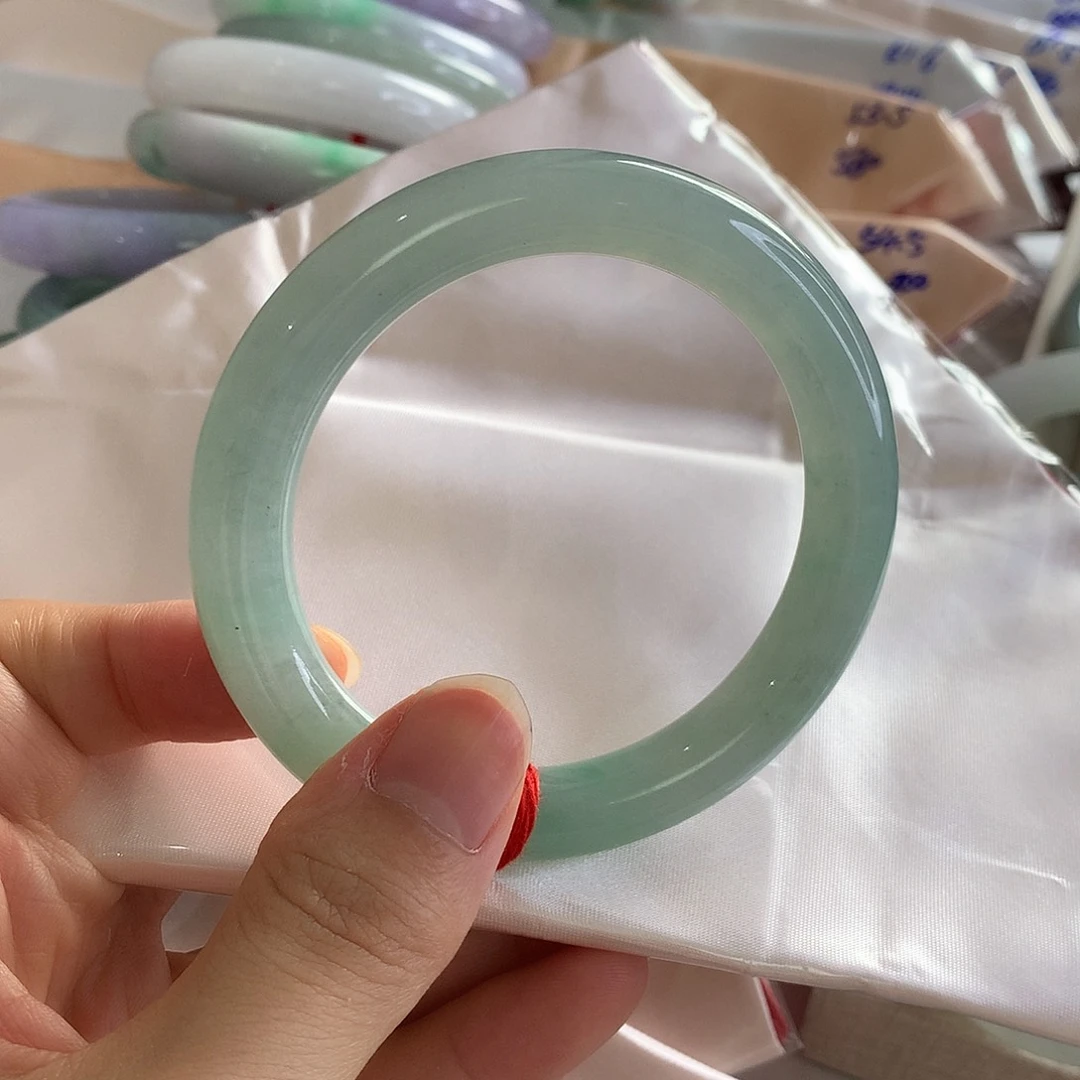 翡翠手镯未镶嵌冰圆条57