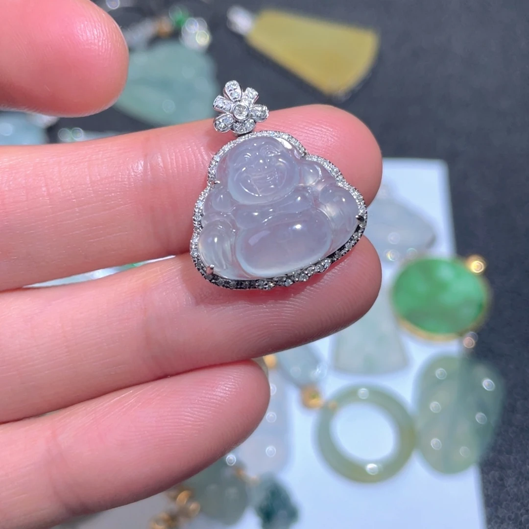 翡翠颈饰18K金镶嵌翡翠