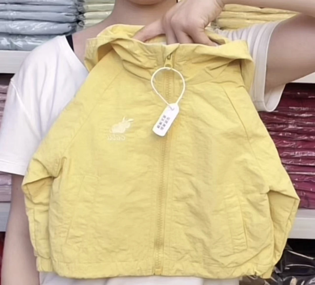 【实体品质-现货】2025秋季新款儿童软壳外套休闲气质百搭男女可穿