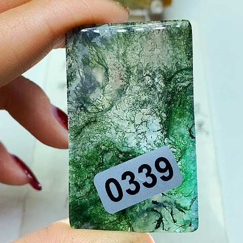 未镶嵌颈饰玛瑙/玉髓追*