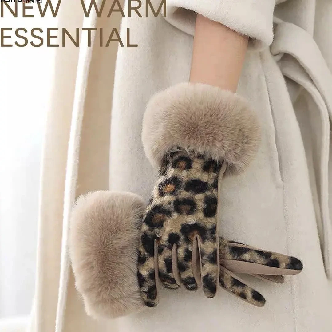 时尚户外保暖防寒加厚豹纹羊羔毛手套女秋冬潮流穿搭单品毛绒手套