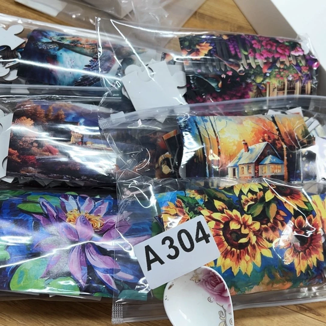 摆件发三盒18个…………………………