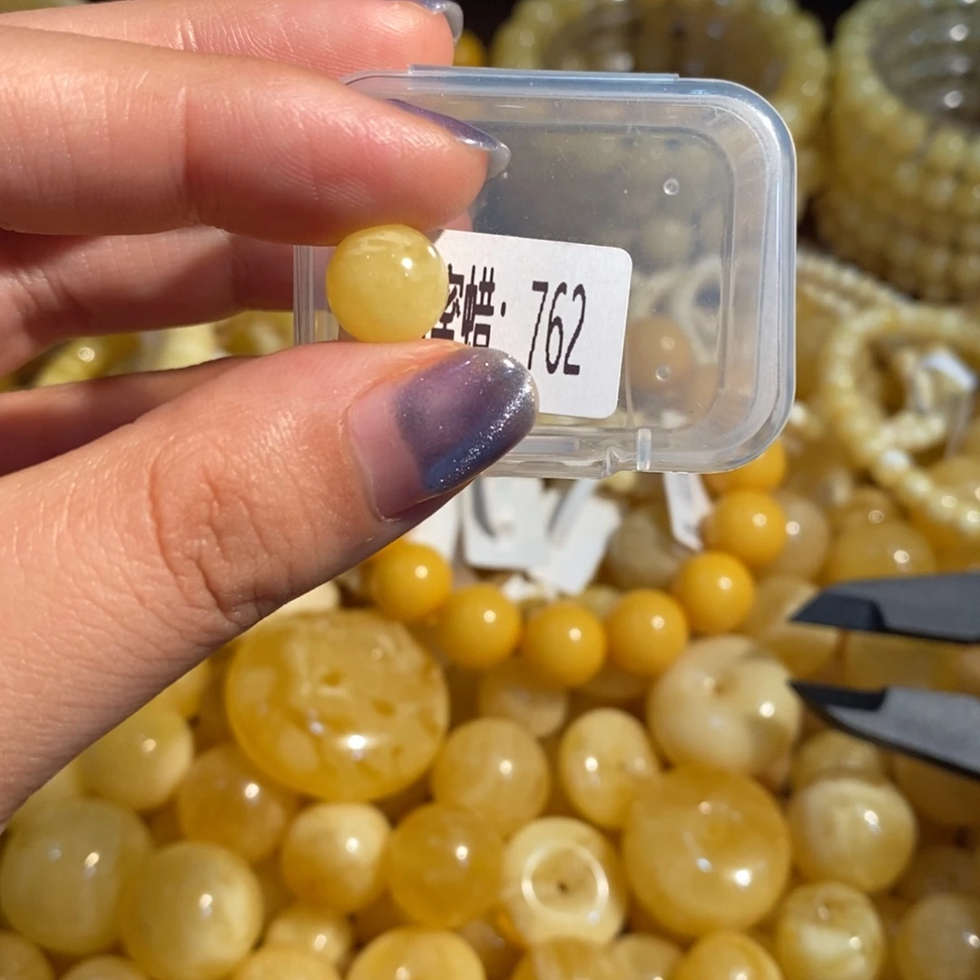 琥珀未镶嵌珠宝奇石762