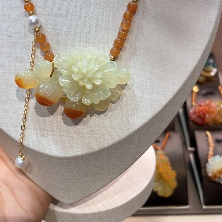 蛇纹石玉未镶嵌吊坠(赠链)