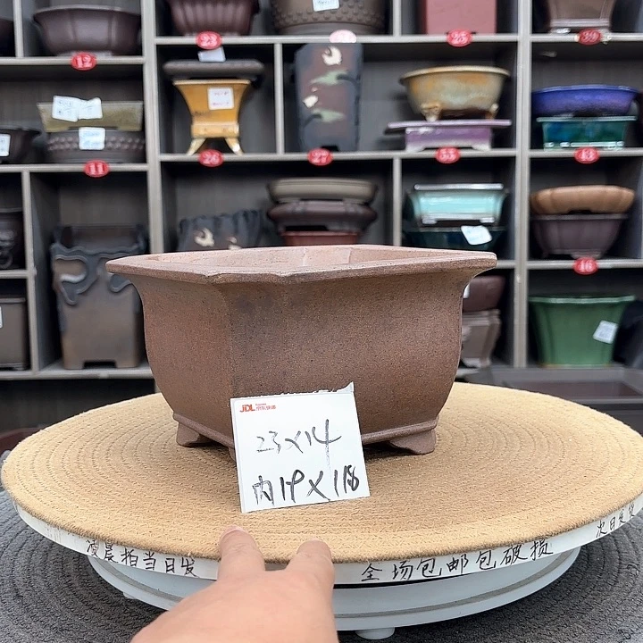 紫砂花盆紫砂的颜色很好看