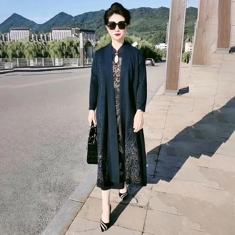 807原版藏蓝色重工烫钻妈妈套装冰麻针织长款外套提花开衫外披