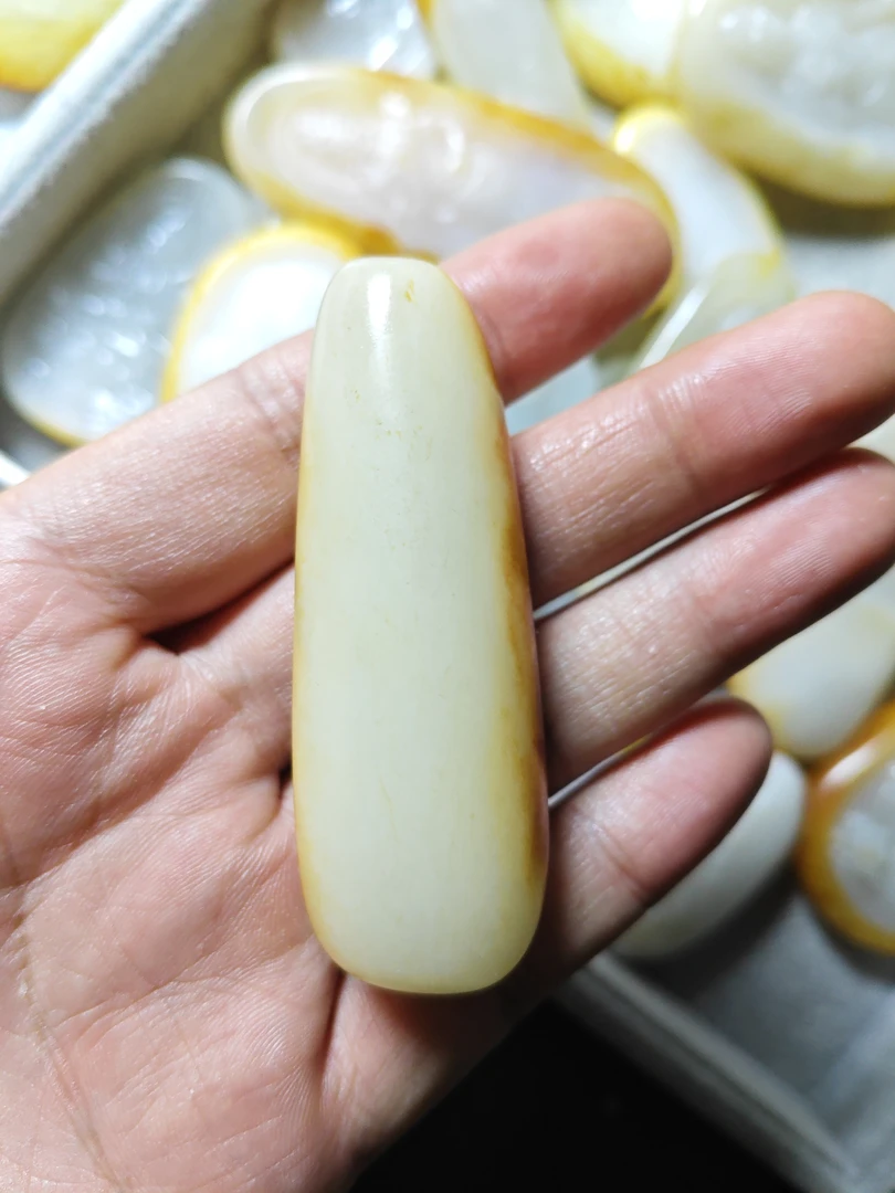 和田玉精品小手把原石