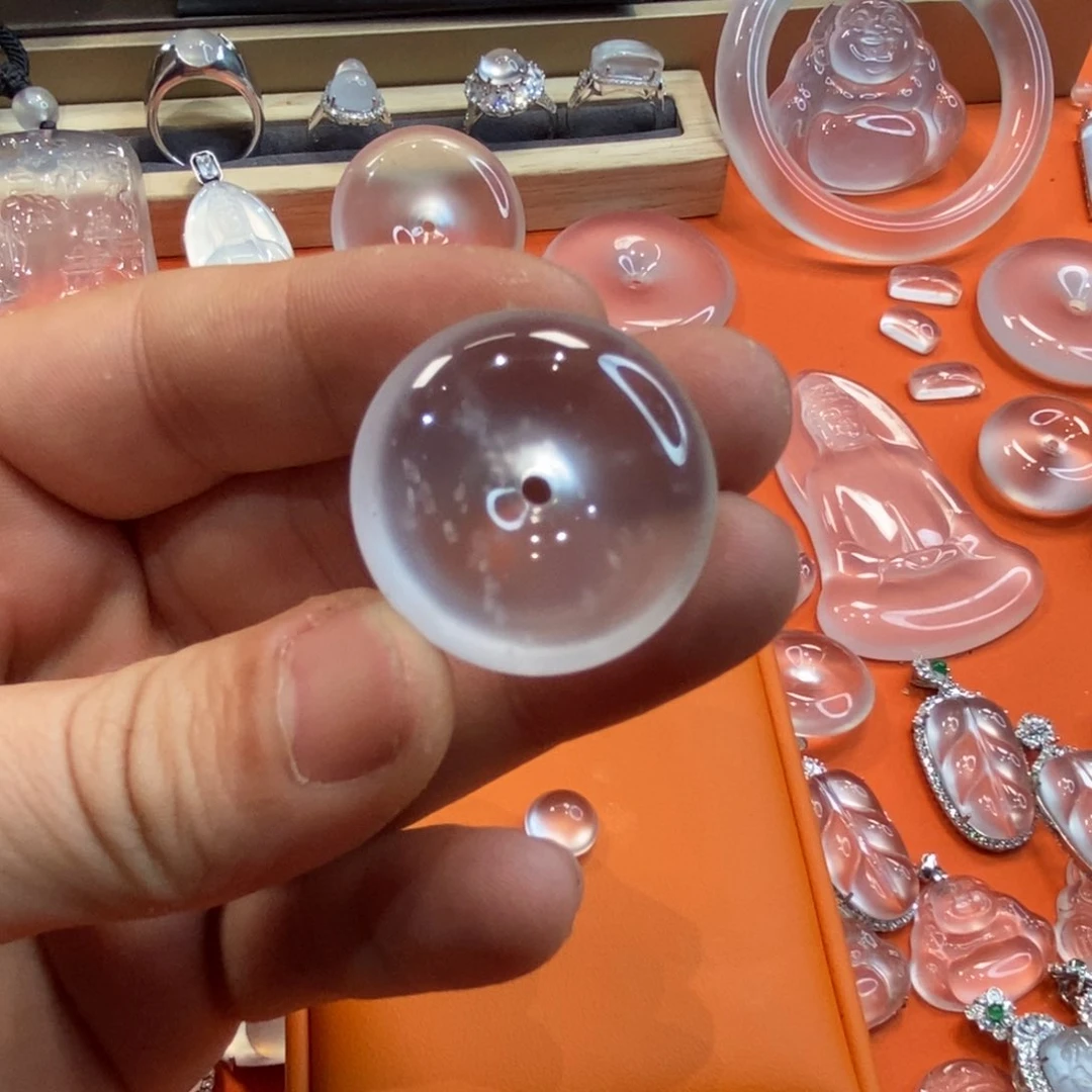 石英质玉吊坠未镶嵌B****m