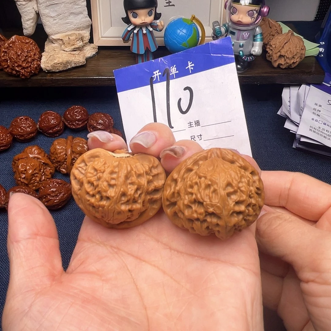 吊坠文玩核桃宫灯40+