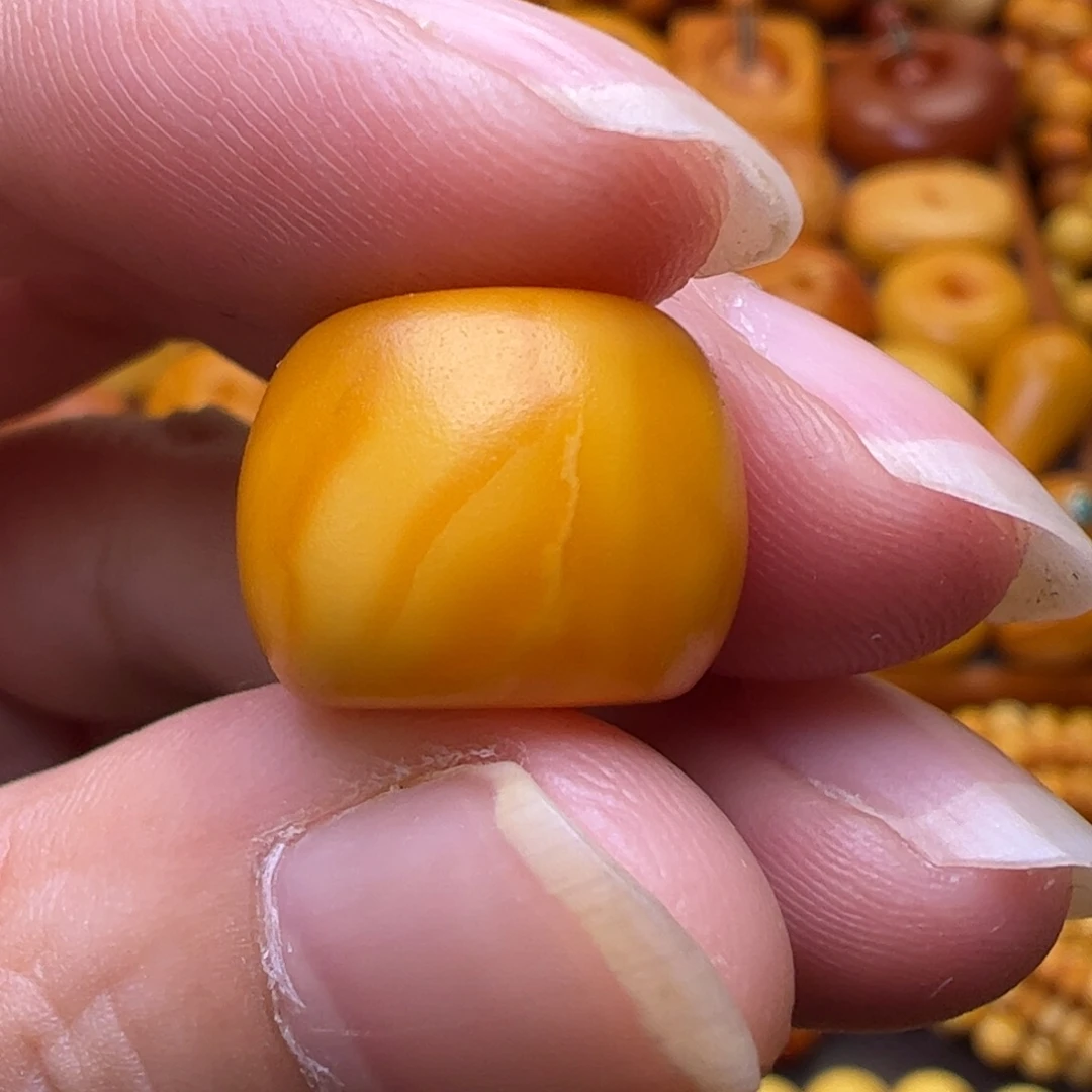 琥珀未镶嵌珠宝奇石14.9