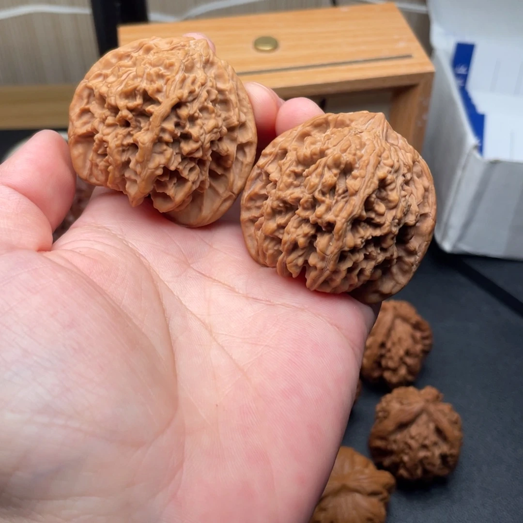 博***玩文玩核桃吊坠44+满天星