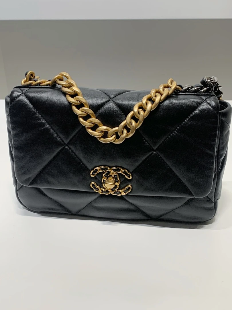 99新 Chanel/香奈儿  19bag黑金小号 芯片款  18898106 一店