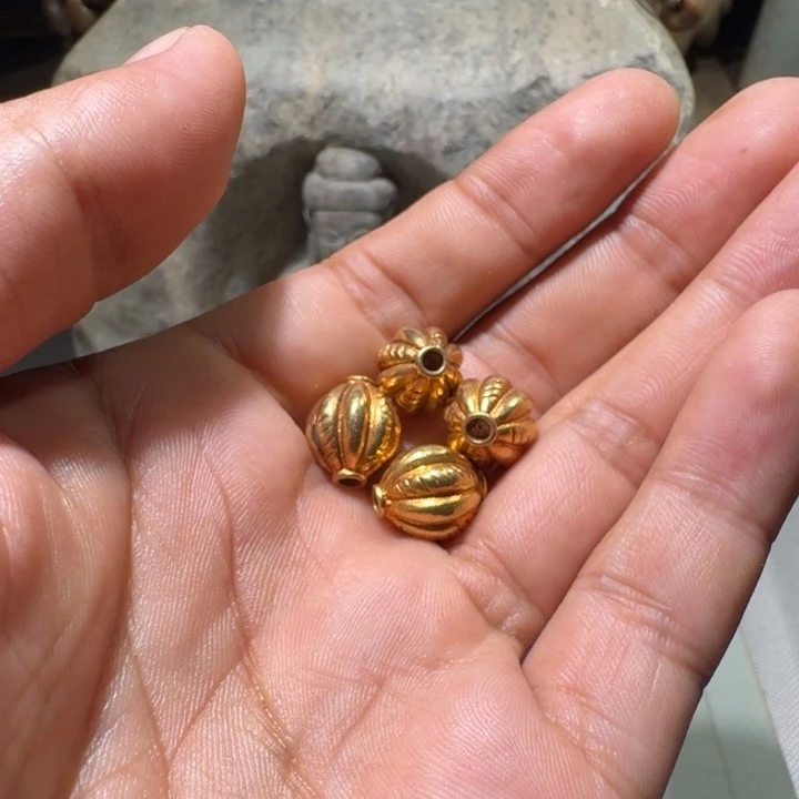 金***牛和田玉（糖玉）未镶嵌挂件