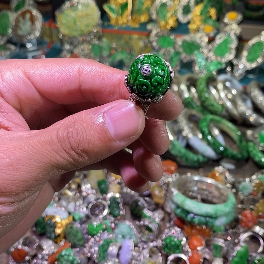 散珠翡翠开播福利炸炸炸