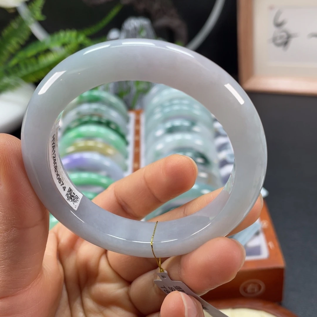 翡翠手镯未镶嵌糯胶紫色正圈