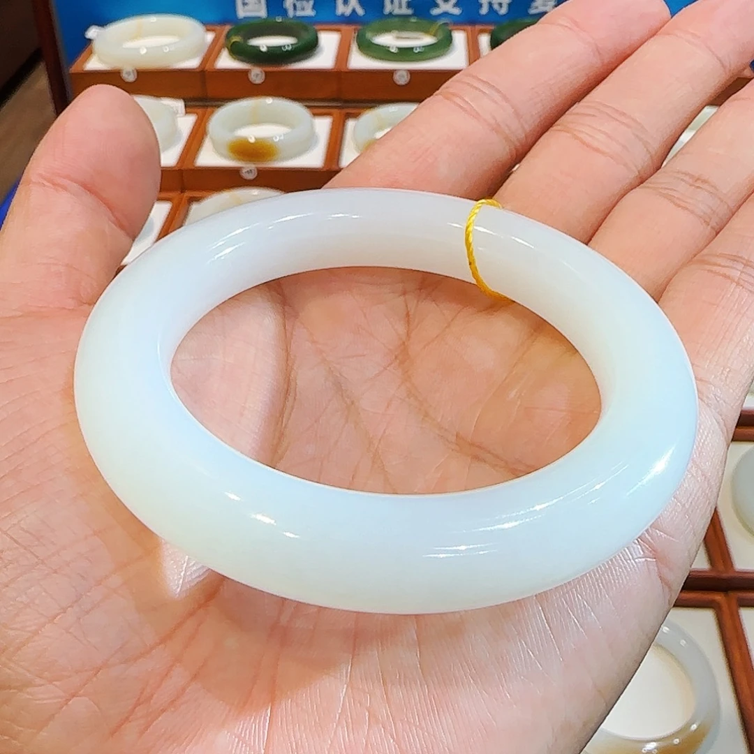和田玉未镶嵌手镯新疆羊脂白玉