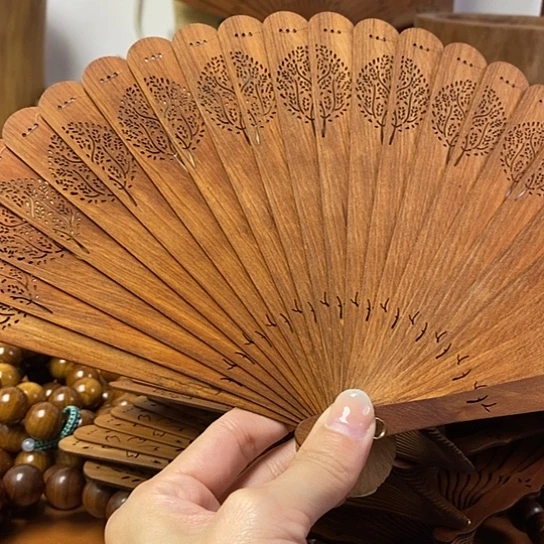 老山檀香苏扇小把带底座