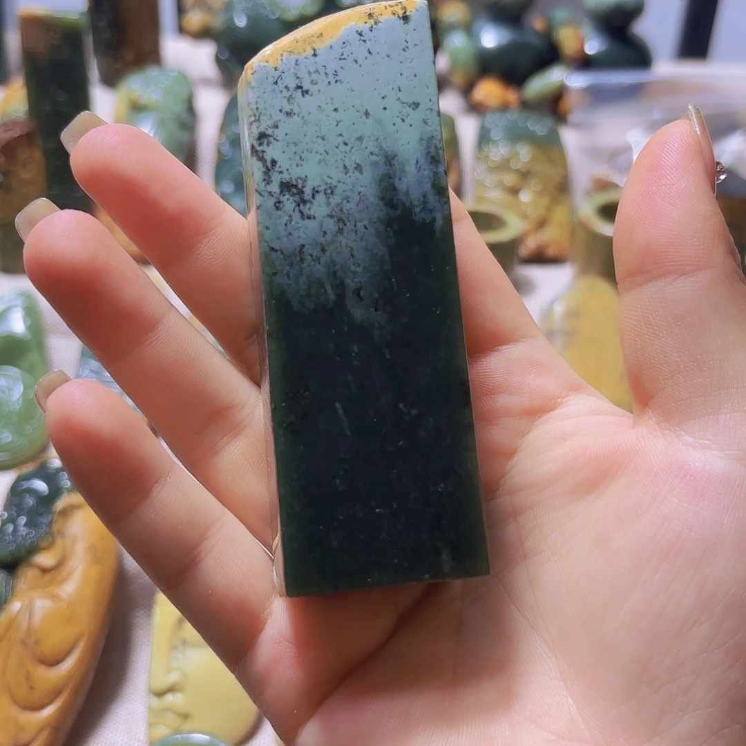 岫岩河磨玉（透闪石质玉）未镶嵌挂件