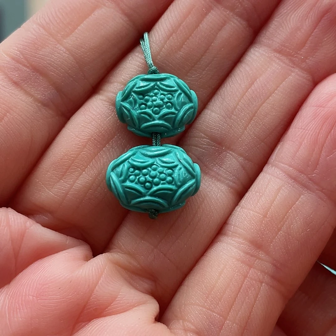 绿松石颈饰未镶嵌