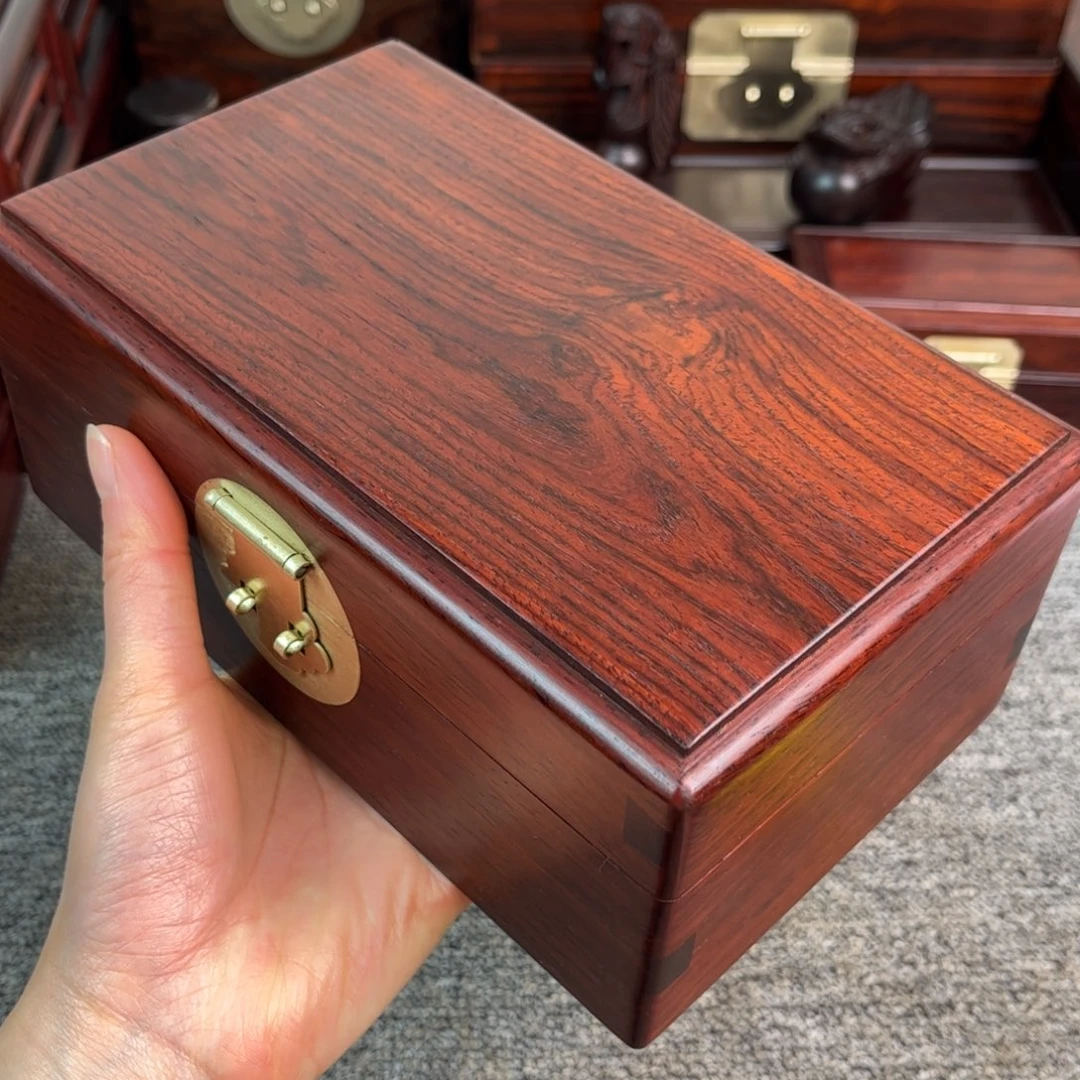 微凹黄檀（南美大红酸枝）