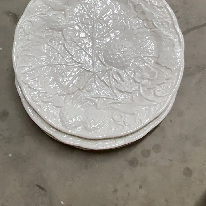 碟飘*工厂库存微瑕产品有很多个黑