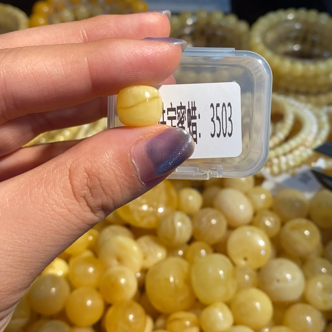 琥珀未镶嵌珠宝奇石3503