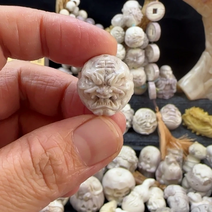 非金属配饰鹿角雕刻十二生肖虎