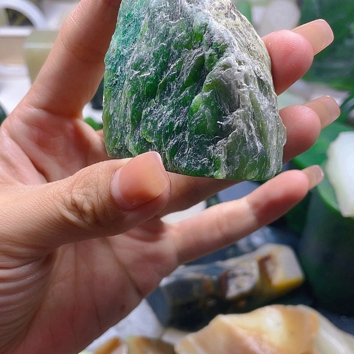 和田玉未镶嵌珠宝半成品