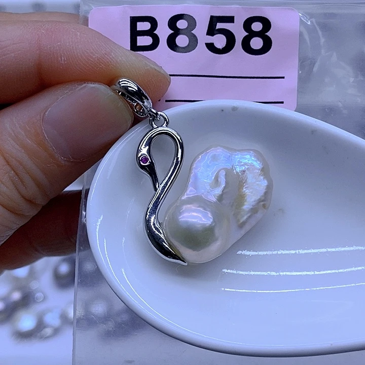 未镶嵌淡水珍珠颈饰