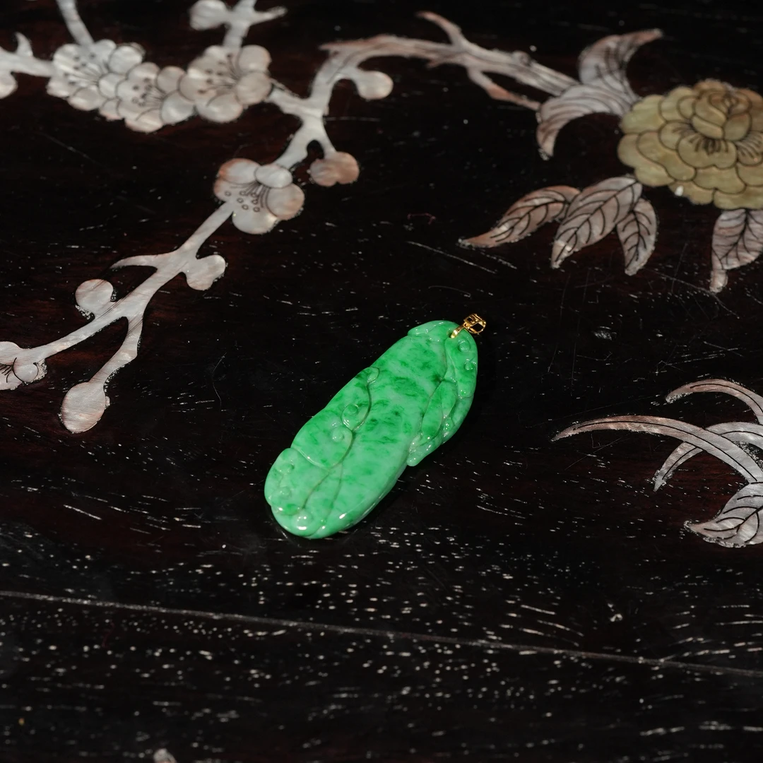 2.10香港王老板-翡翠18k镶嵌吊坠5y120