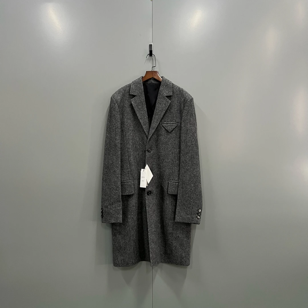 未使用 BOTTEGA VENETA/葆蝶家 （ll）BV 灰色大衣 48码 202828
