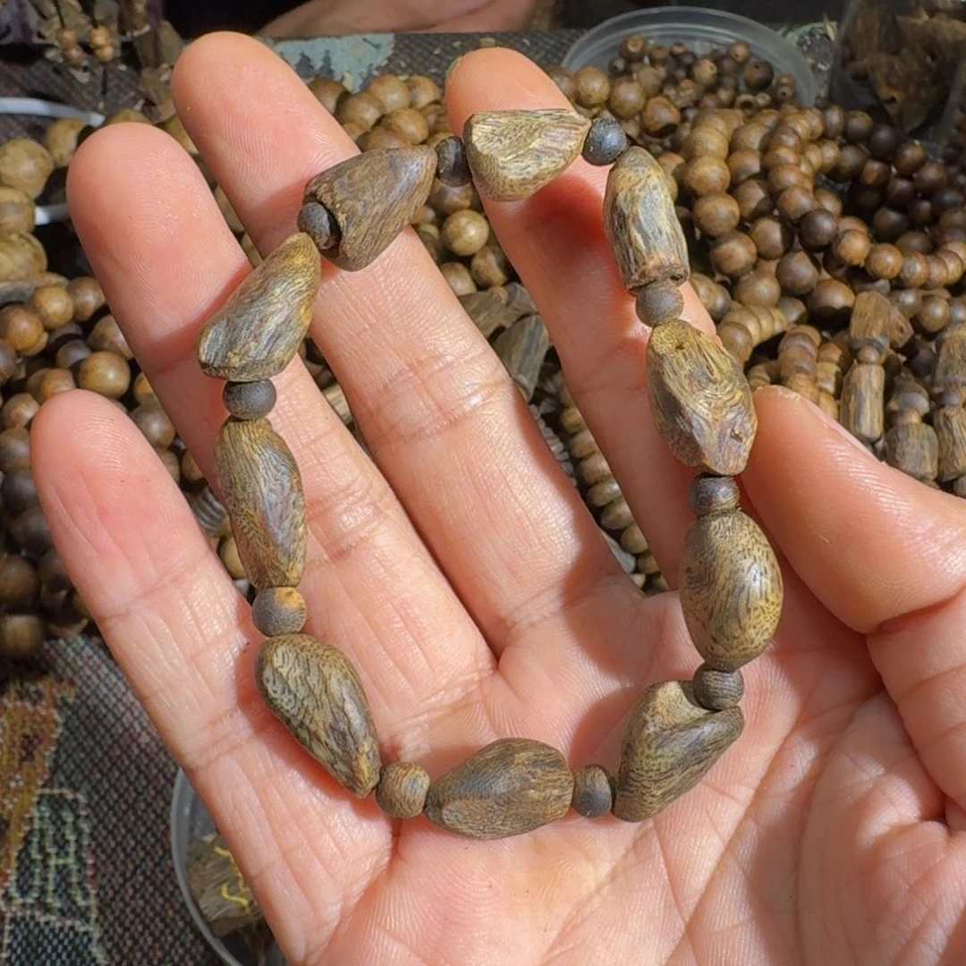 沉香沉香枕海南乌身老料1.00.9规格8.8克