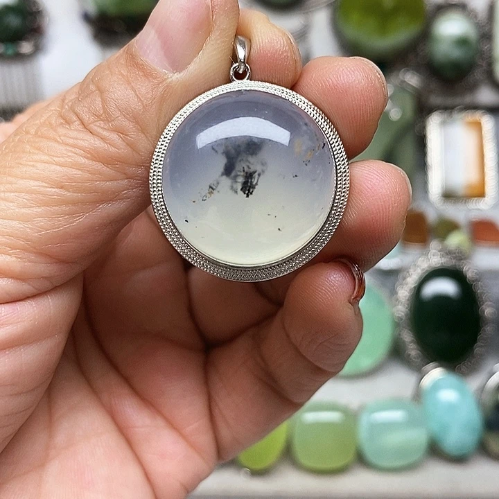 蛇纹石玉银S925镶嵌吊坠