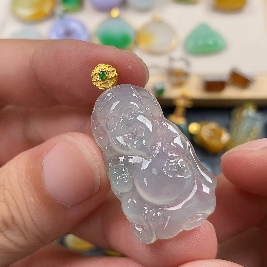 翡翠18K金镶嵌颈饰翡翠