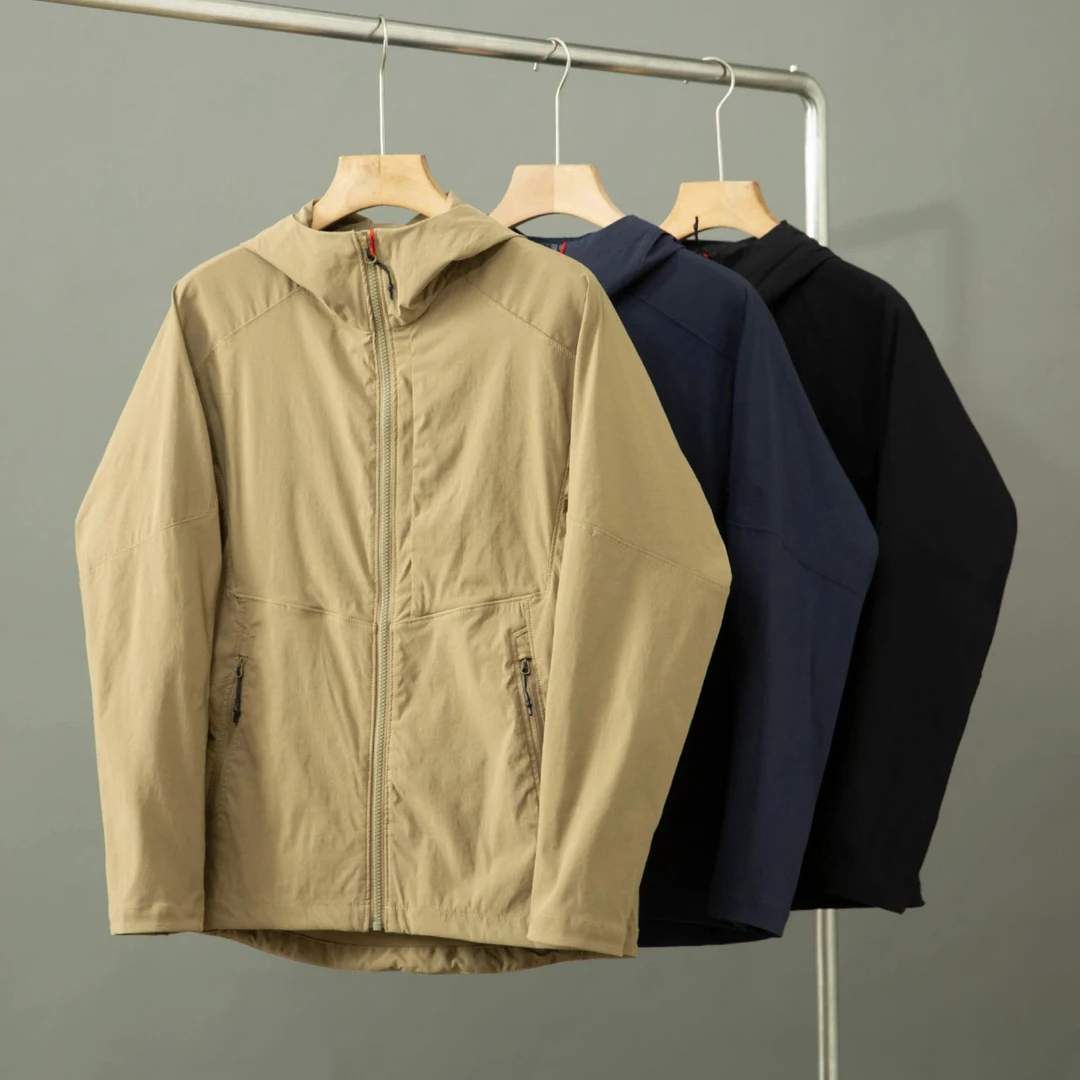 lu家平替 男士春季户外机能防水防风透气连帽夹克冲锋衣外套24358