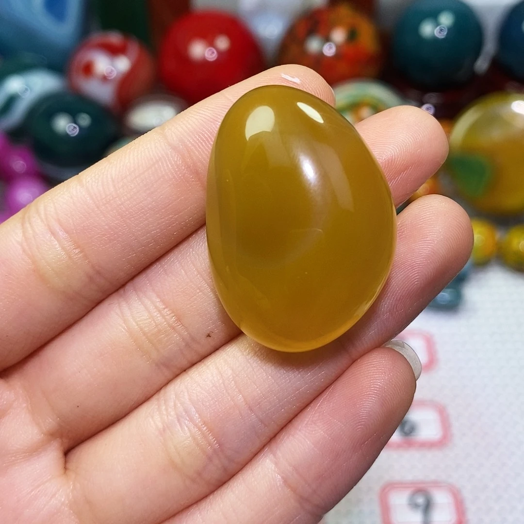 用***5玛瑙/玉髓未镶嵌珠宝奇石