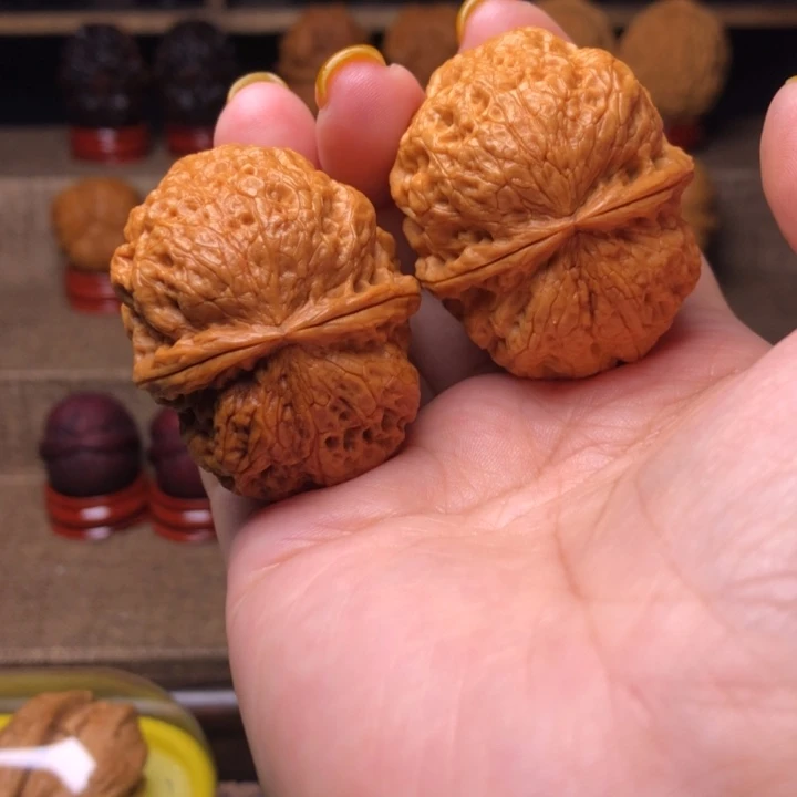 橄榄核把件69虎头门墩42尺