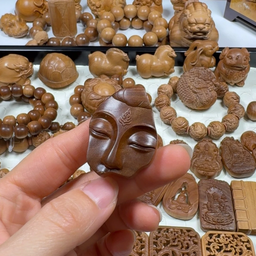 檀香木佛脸小牌吊坠