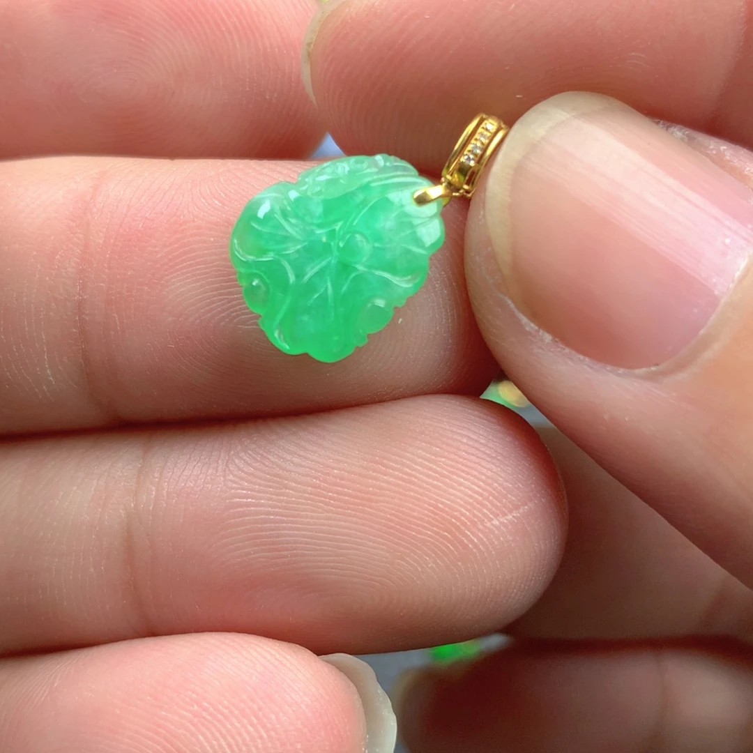 【闪购商品】颈饰18K金镶嵌翡翠翡翠