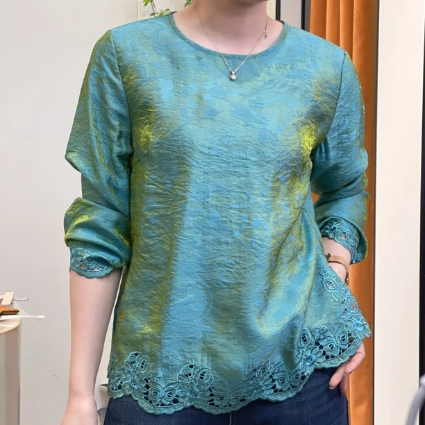 南油秋季新中式镂空绣花气质国风上衣