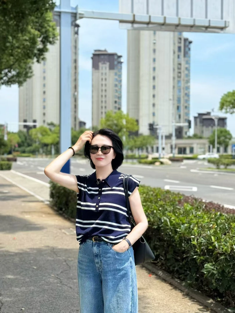 YGC【夏日缤纷】时尚年轻薄款宽肩立体裁剪Polo领针织衫25388