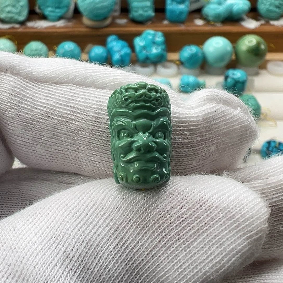 绿松石配饰未镶嵌