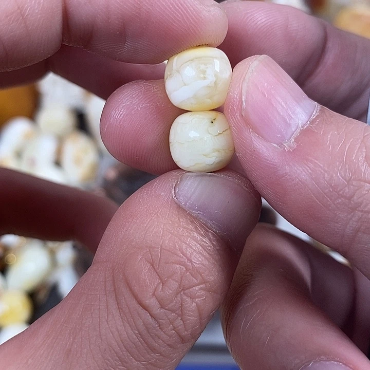 琥珀未镶嵌裸石我