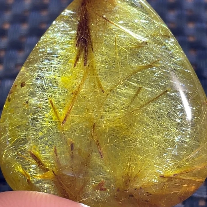 水晶颈饰未镶嵌查*