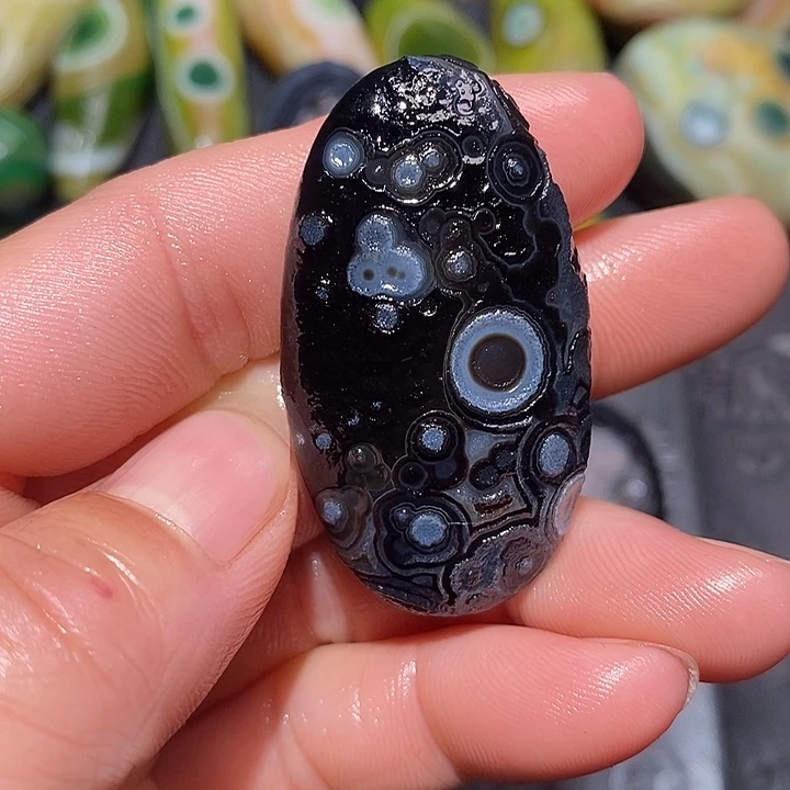 玛瑙/玉髓合金颈饰